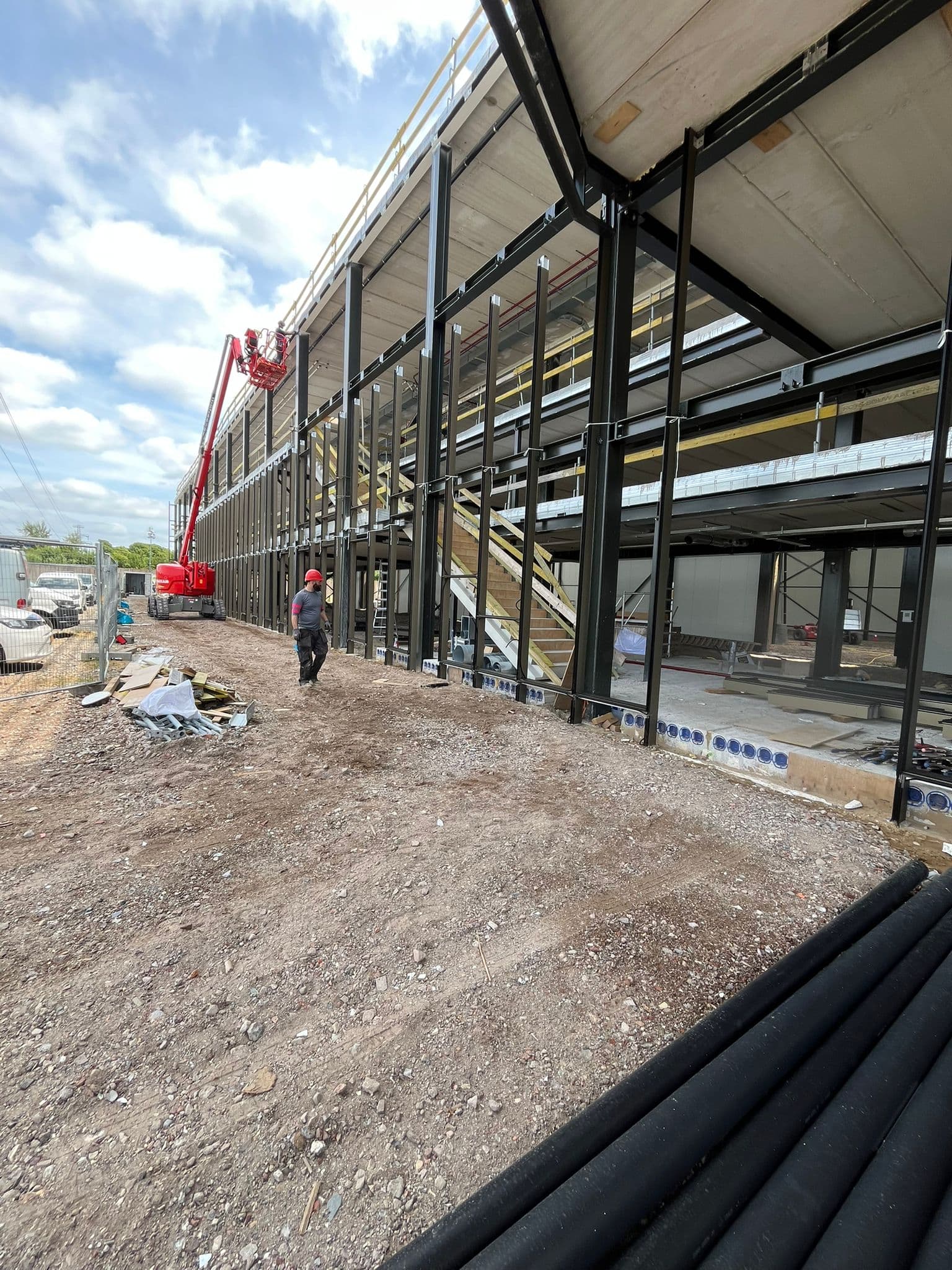 Vliesgevelmontage bedrijfspand Wehl
